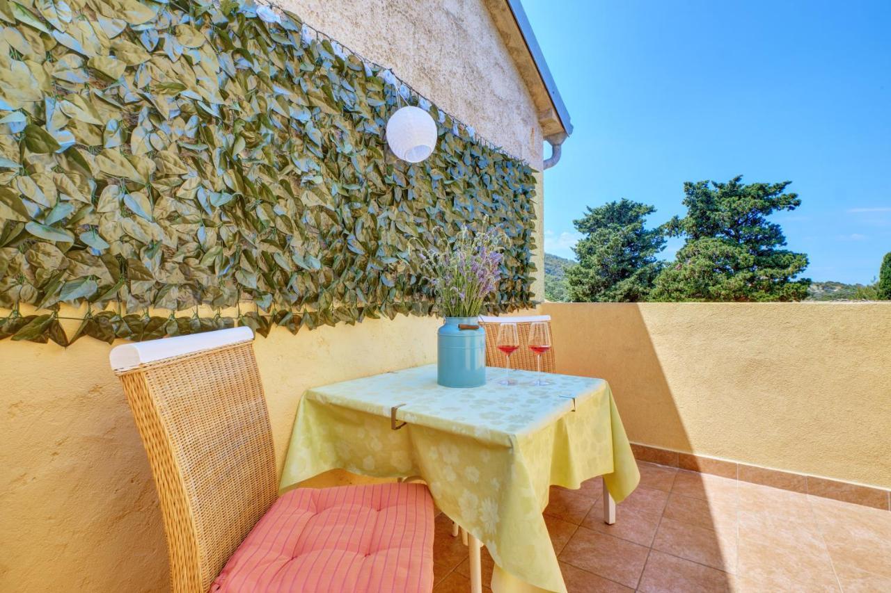 Apartment Tena Veli Lošinj Eksteriør billede